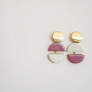 Contrast in Crimson and Pearl