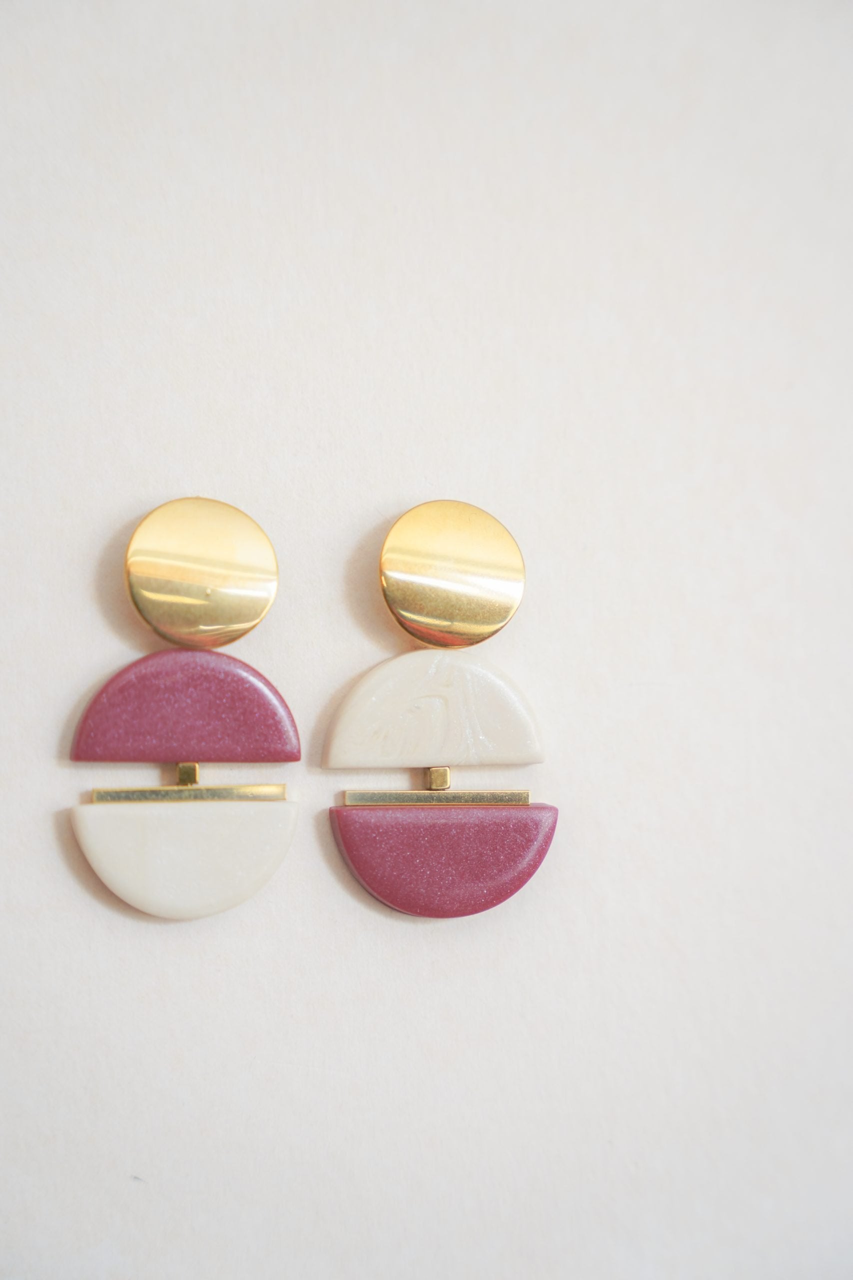 Contrast in Crimson and Pearl