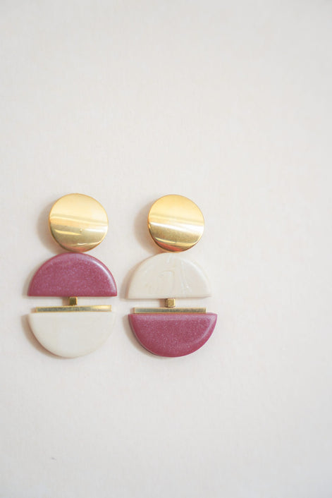 Contrast in Crimson and Pearl