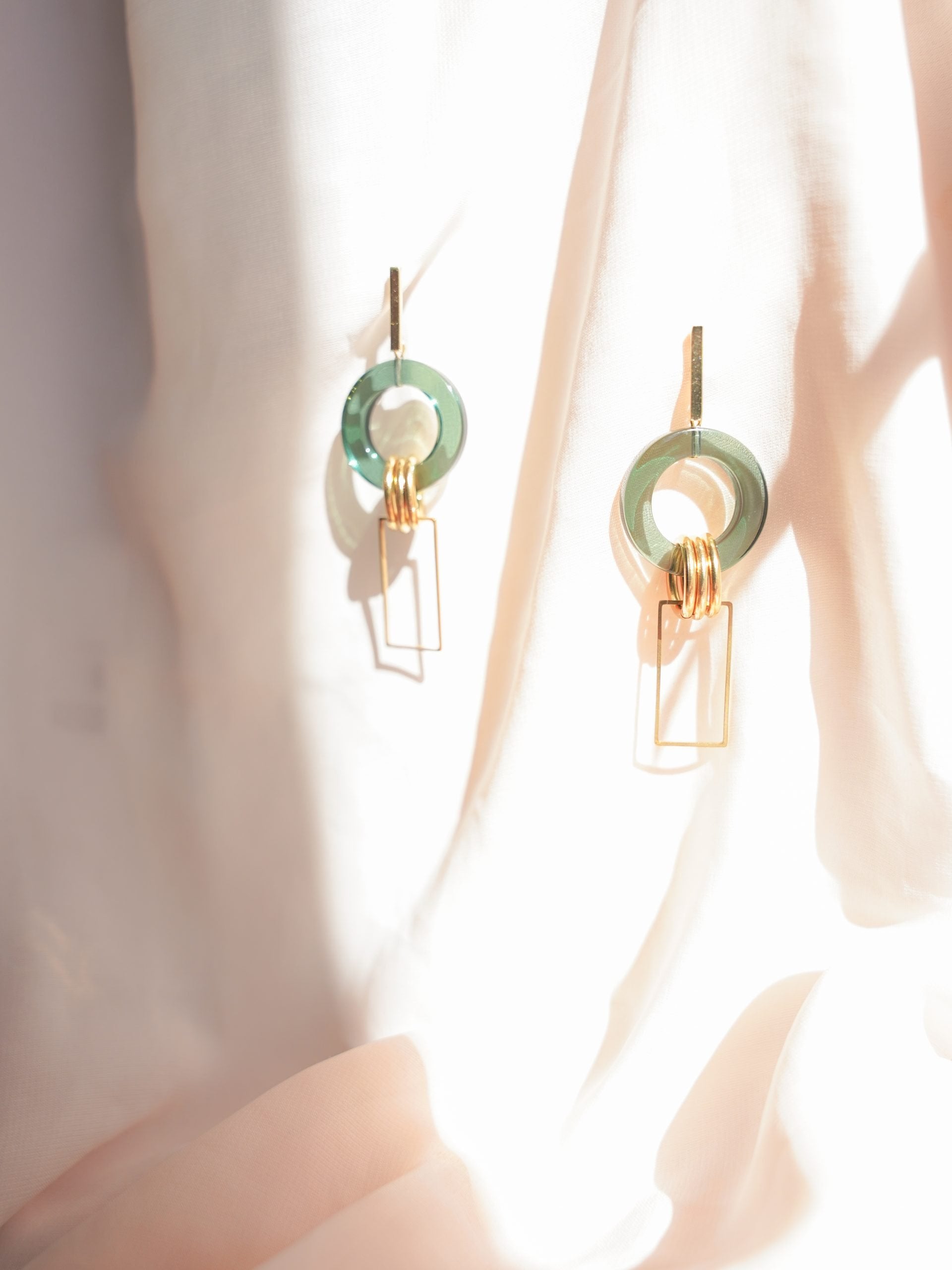 Dangling Circle Earrings