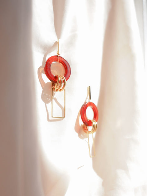 Dangling Circle Earrings
