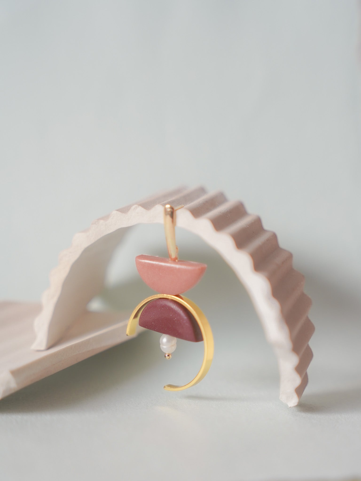 contrast in Burgundy and Pink