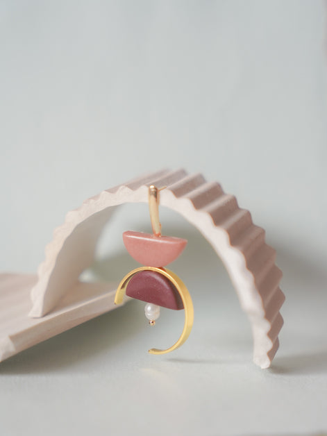 contrast in Burgundy and Pink