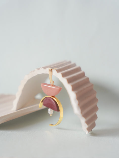 contrast in Burgundy and Pink