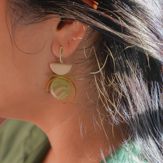 contrast in Green Marble and Cream