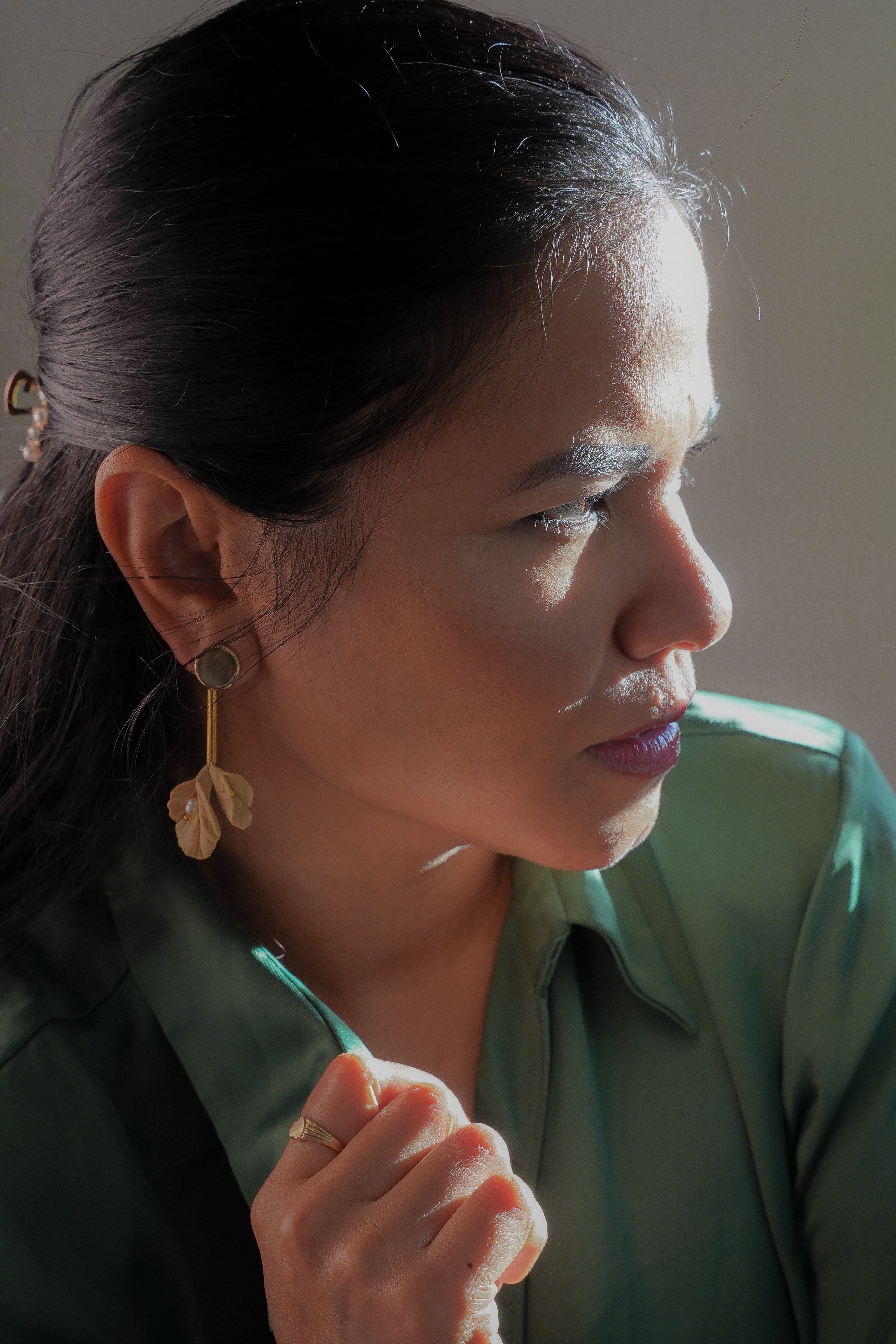 Dangling Flower Earrings