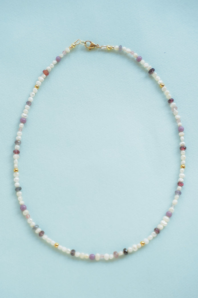 Perlenkette „Hauch von Flieder“