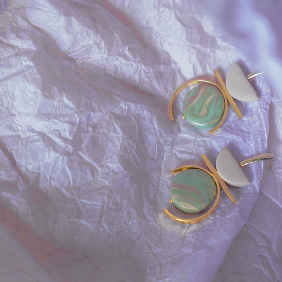 contrast in Green Marble and Cream