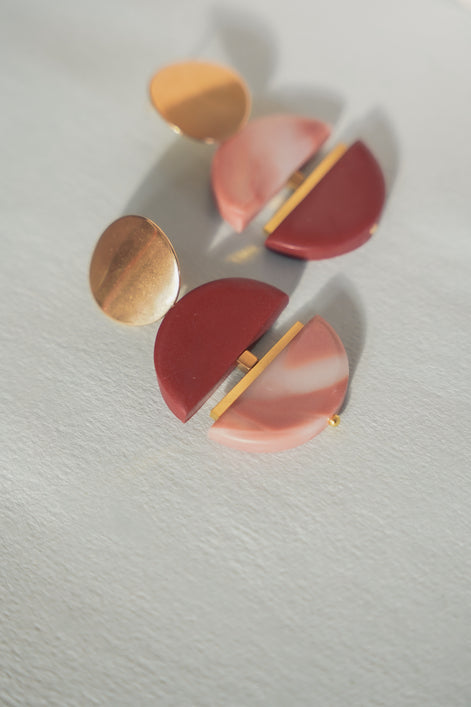 Contrast Drops in Burgundy and Pink