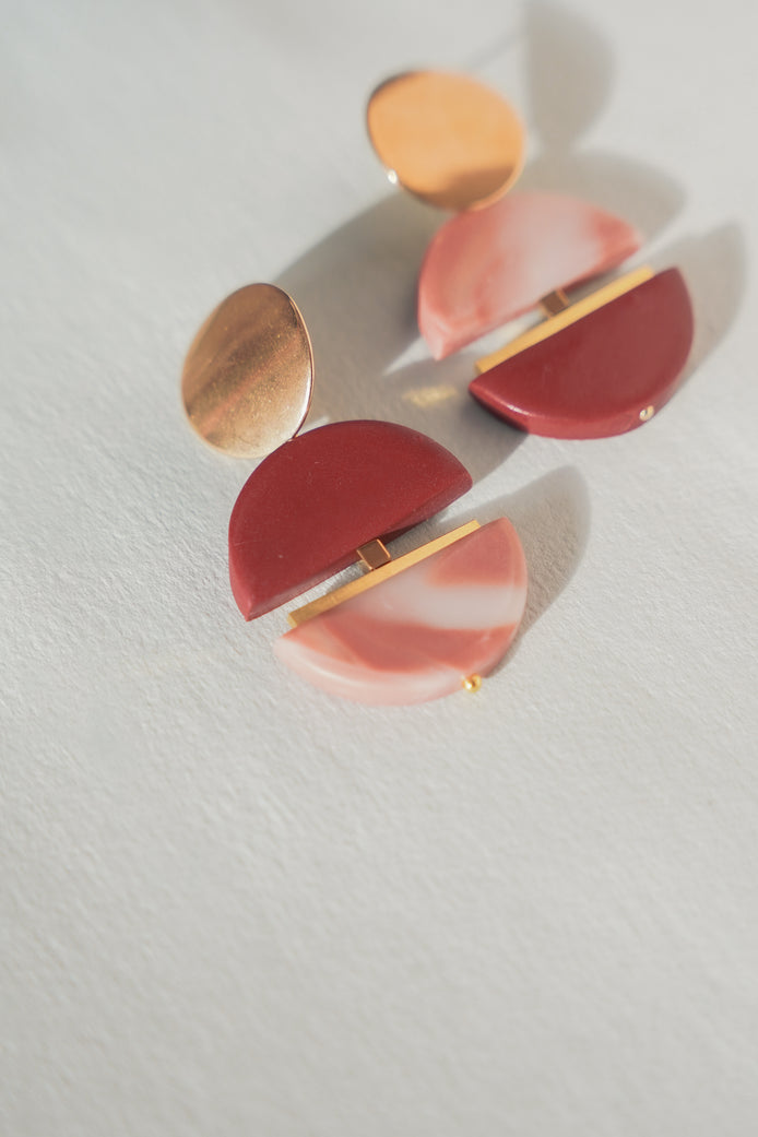 Contrast Drops in Burgundy and Pink
