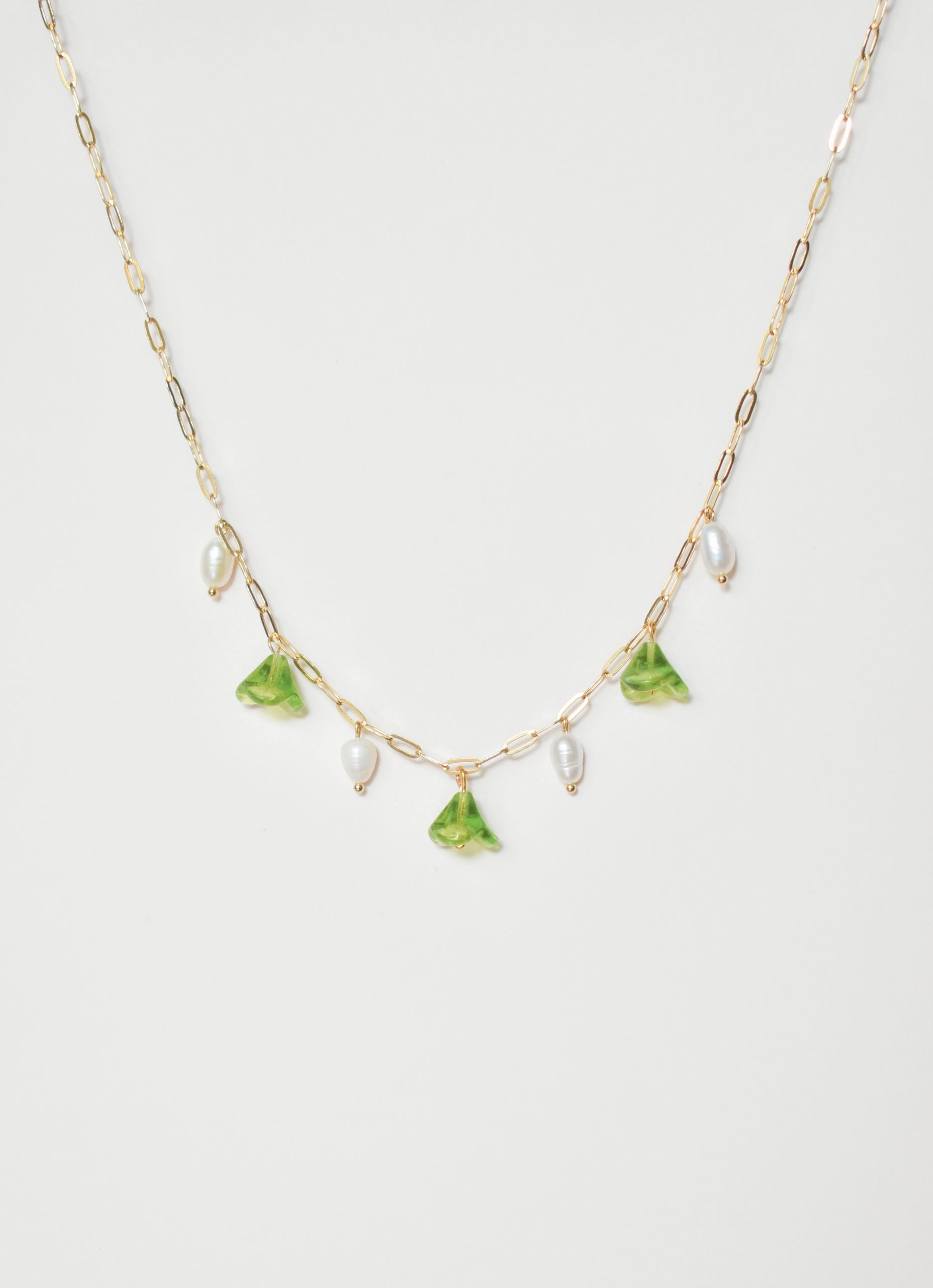 Green Flower Pearl Necklace