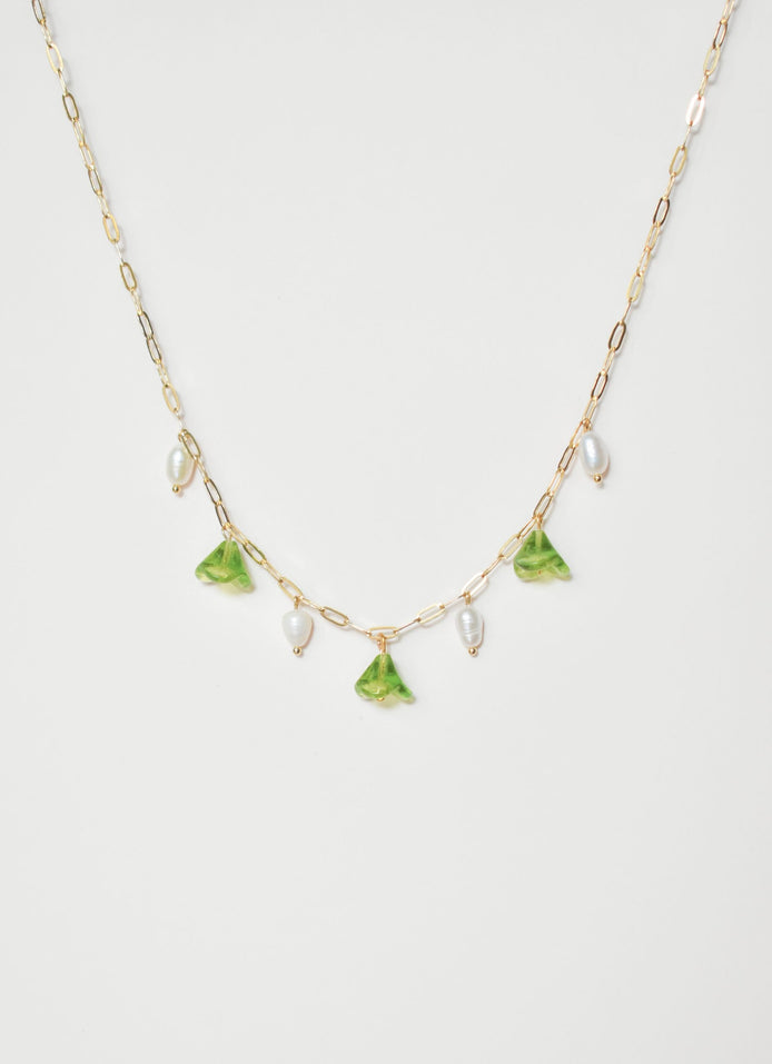 Green Flower Pearl Necklace