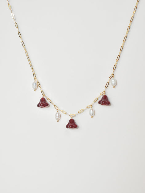 Sangria Flower Pearl Necklace